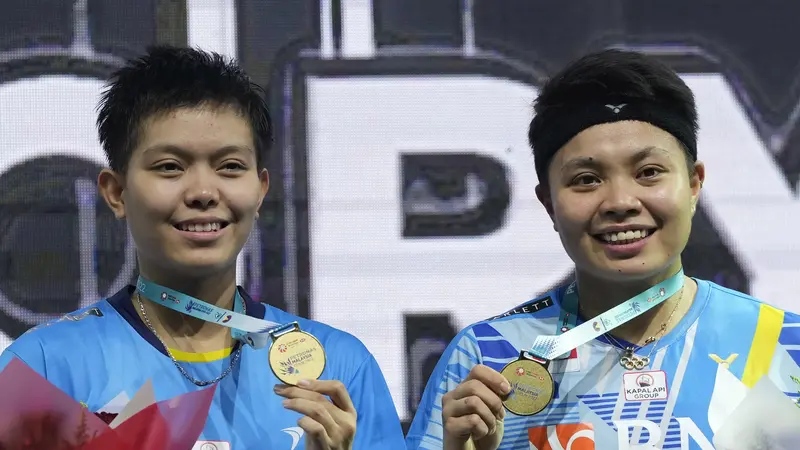 Kegembiraan Apri/Fadia Rebut Gelar Juara Malaysia Open 2022