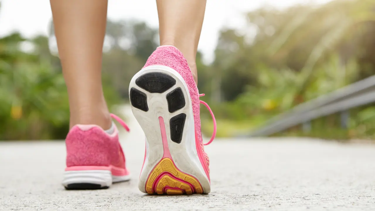 Hot Girl Walk, Olahraga Ringan yang Bisa Jadi Me Time