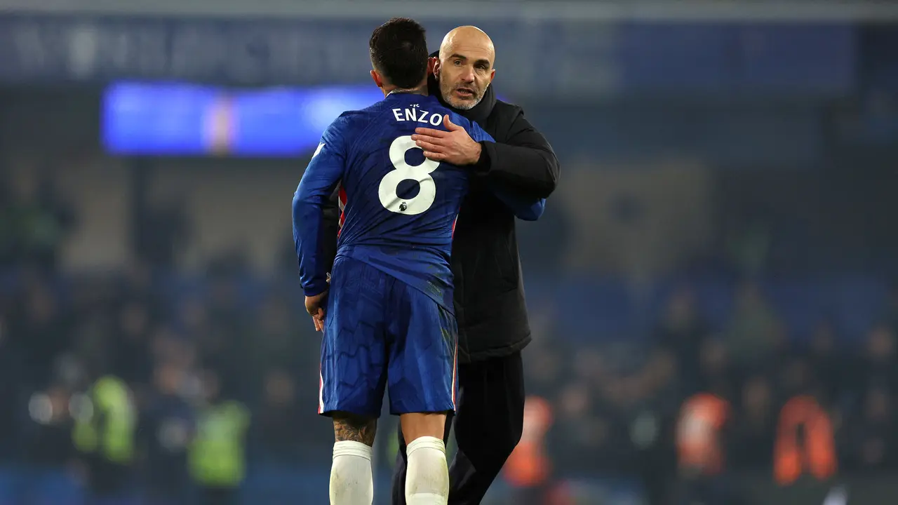 Foto: Kenangan Indah Enzo Maresca Bersama Chelsea, Akhiri Puasa Gelar Sejak Musim 2021/2022 dengan Dua Trofi