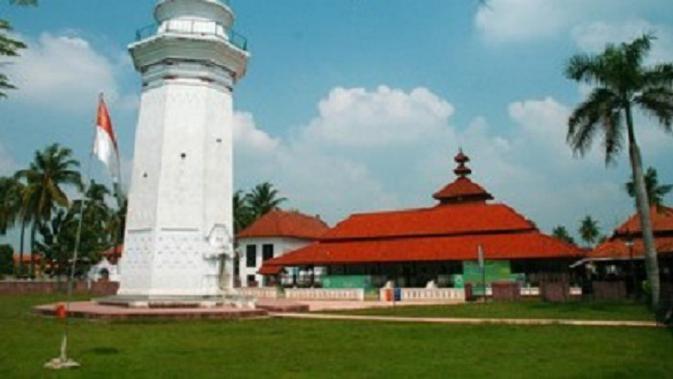 Situs situs Bersejarah Kesultanan Banten Regional 