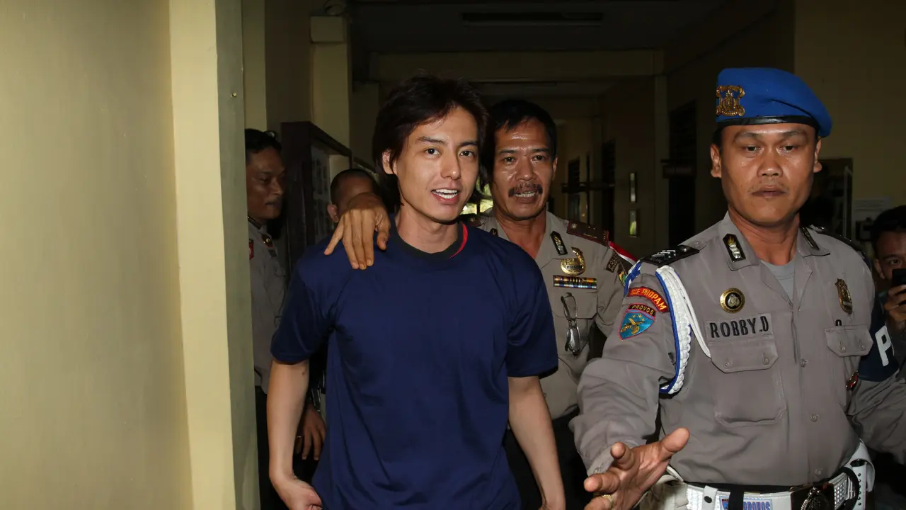 Karena Ulah Roger Danuarta, Tidur Sang Ibunda Tak Nyenyak