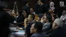 Suasana jelang sidang sengketa Pilpres 2019 di Gedung MK, Jakarta, Selasa (18/6/2019). Sidang beragendakan mendengarkan jawaban dari termohon. (Liputan6.com/Faizal Fanani)