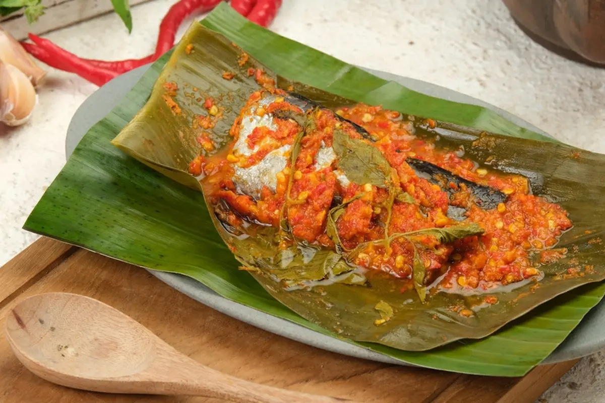 resep pepes ikan bumbu merah pedas