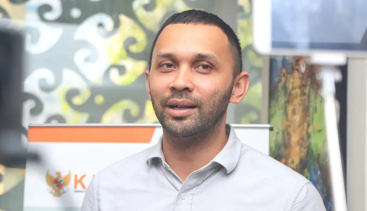 Tidak mudah menjadi produser untuk mengerjakan kisah anak-anak dari berbagai daerah yang ada di Indonesia. Riset khusus dilakukan terkait kisah nyata anak yang menjadi korban kekerasan.  (Adrian Putra/Bintang.com)