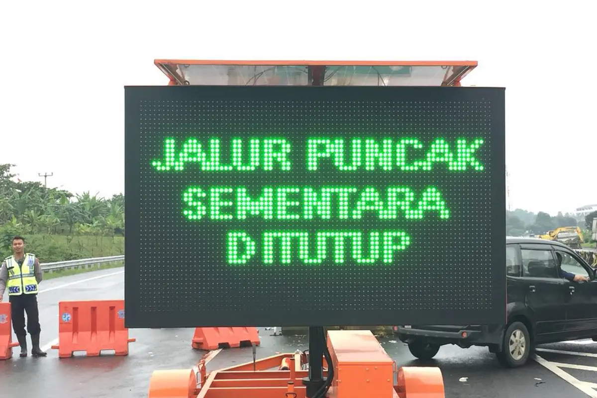 Longsor Puncak, Dua Orang Tewas, Empat Masih Belum Ditemukan