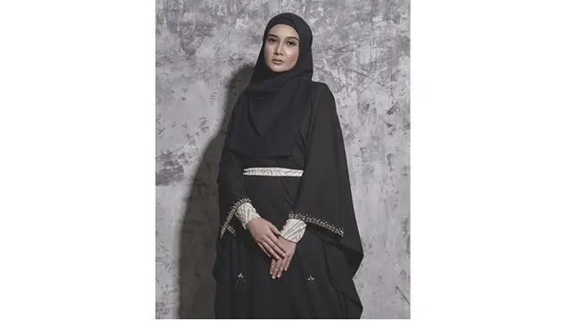 6 Gaya Hijab Seleb Ini Bisa Jadi Inspirasi Saat Lebaran