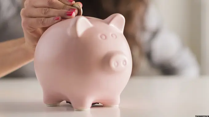 Nabung Bukan Satu-satunya Cara Buat Cerahkan Masa Depan