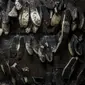 Cetakan sepatu terlihat di industri rumahan daerah Kuningan, Jakarta Selatan, Jumat (22/1/2020). Pemerintah terus berupaya mendorong pemulihan UMKM melalui Program Banpres Produktif Usaha Mikro atau BLT UMKM. (Liputan6.com/Johan Tallo)