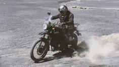 Pemain di sinetron Kepompong ini kini mempunyai hobi mengendari motor gede atau moge. Hobinya membuat dirinya makin terlihat macho. Penampilannya pun juga ikut menyesuaikan dengan hobinya mengendarai moge. (Liputan6.com/IG/@derbyromero)