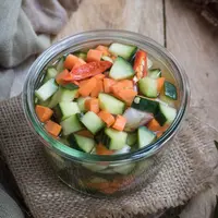 ilustrasi acar/copyright by Ika Putri N.W (Shutterstock)