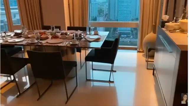 7 Potret Apartemen Mewah Suami Maia Estianty, Ada Patung Miniatur Irwan Mussry