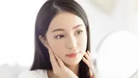 Ingin Punya Kulit Sehat Bebas Breakout? Hindari 5 Kebiasaan Ini karena Skincare Saja Tidak Cukup
