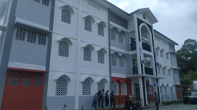 Rumah susun (rusun) para santri yang menuntut ilmu di Yayasan Luhur Amal Muli Pondok Pesantren Miftahul Huda, Kota Pekanbaru, Riau. (Dok Kementerian PUPR)