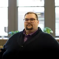 model potong rambut pria gemuk (Credit: canweallgo/unsplash)