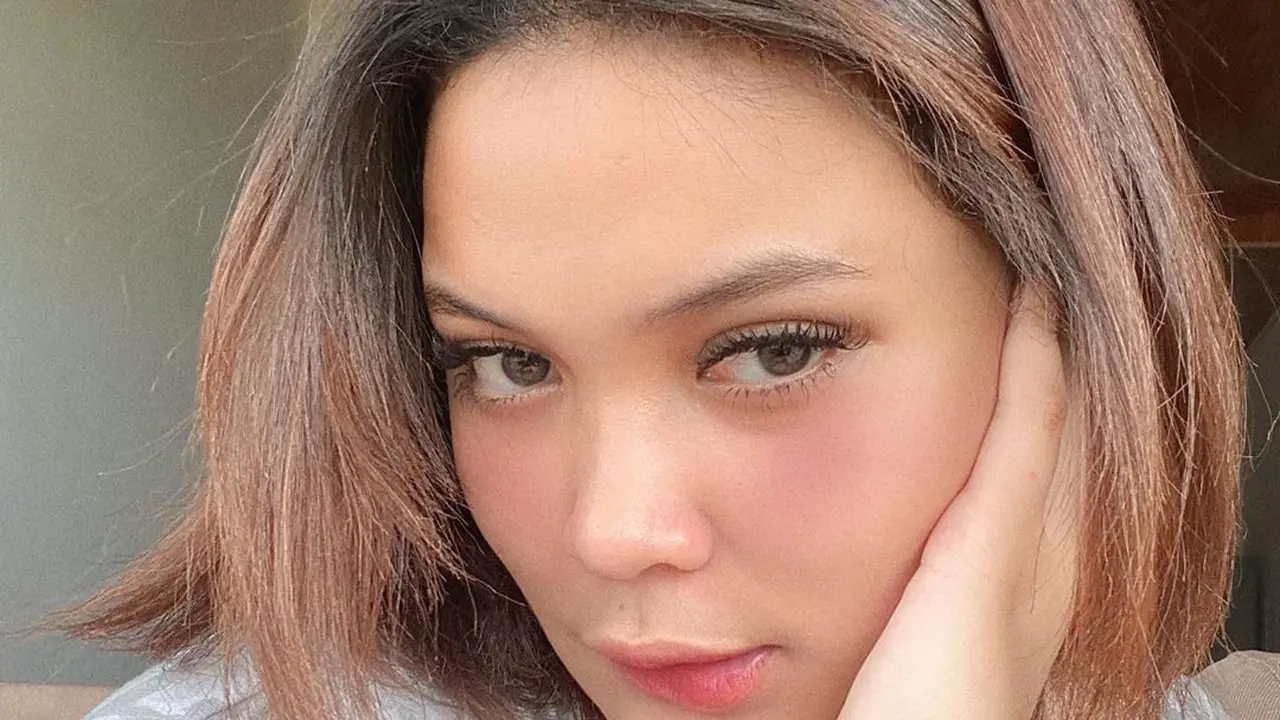 Potret transformasi Dinda Shafay
