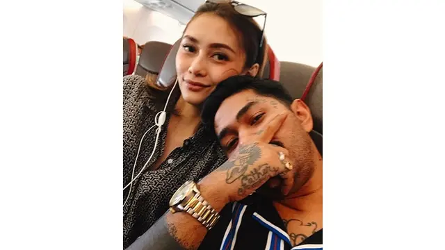 7 Potret Mesra Onadio Leonardo dan Sang Istri yang Tengah Hamil 8 Bulan