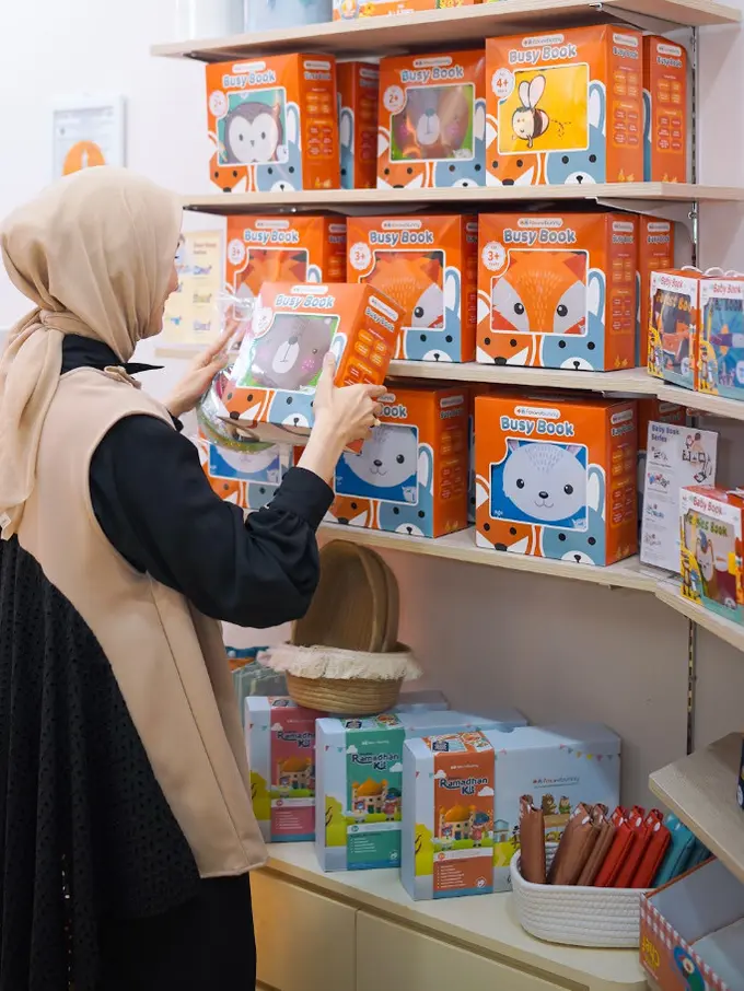 Dwi Handayani Sebut Busy Book Ampuh Bikin Anak Tidak Kecanduan Smartphone