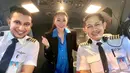 "Tepatnya 1,5 Bulan Yang Lalu tanggal (14 April 2023), Adalah Penerbangan Terakhir (Last Flight) Captain Hendra bersama Garuda Indonesia GA713 Sydney-Jakarta," sambung pendangdut berusia 36 tahun ini.  [Instagram/fitricarlina]