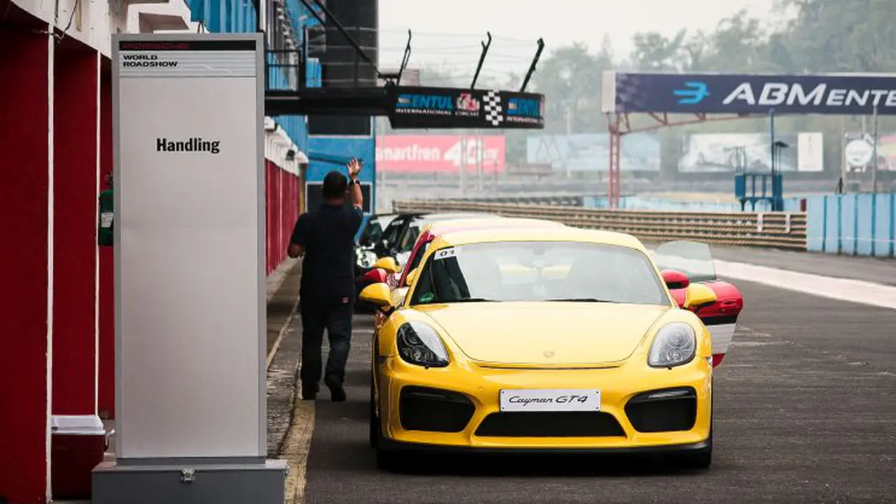 Mengintip Porsche World Roadshow di Sirkuit Sentul 