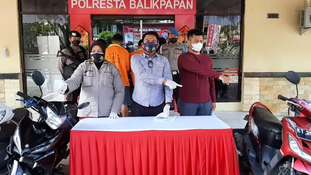 Pencuri sepeda motor