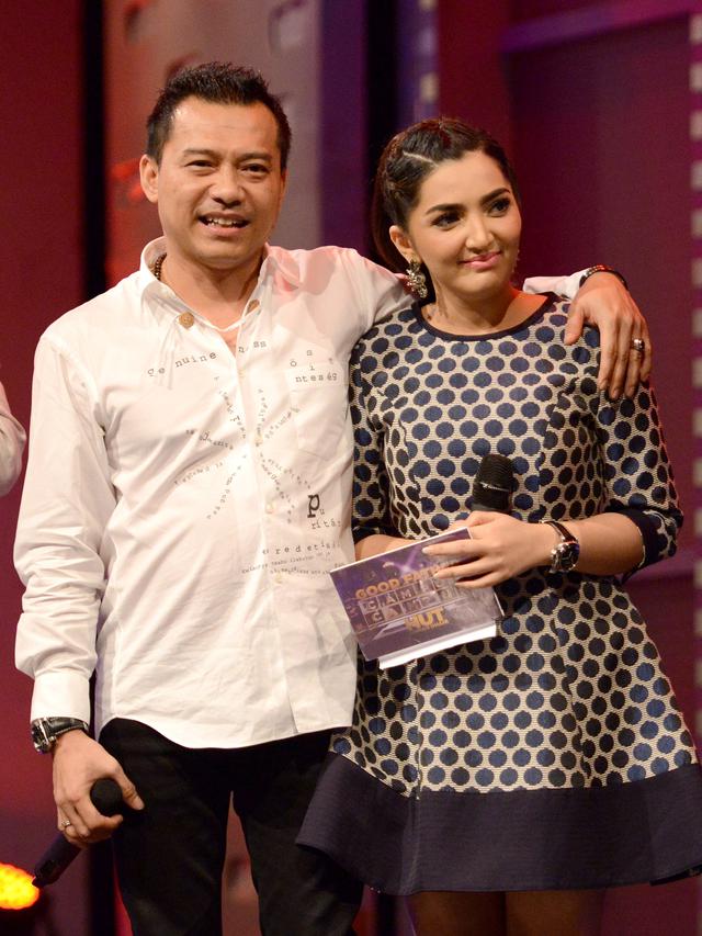 Potret Kemesraan Anang dan Ashanty dari Dulu hingga Kini (sumber: kapanlagi.com)