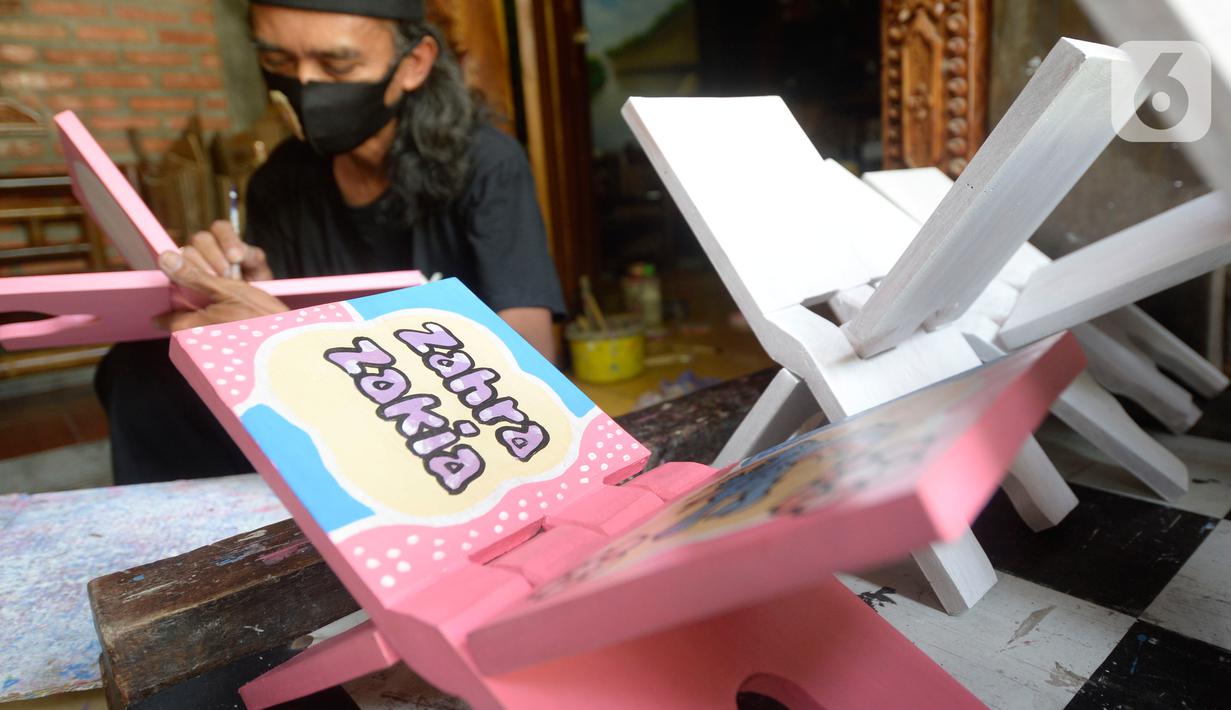Foto Geliat Perajin Lekar Al Quran Di Masa Pandemi Bisnis Liputan6 Com