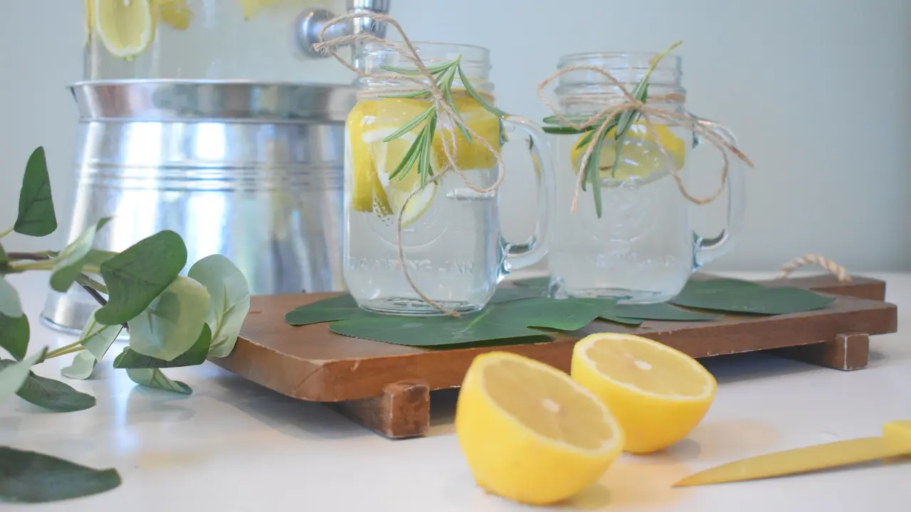Ilustrasi Air Lemon