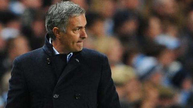 Mourinho harus buat suasana kondusif. (c) AFP