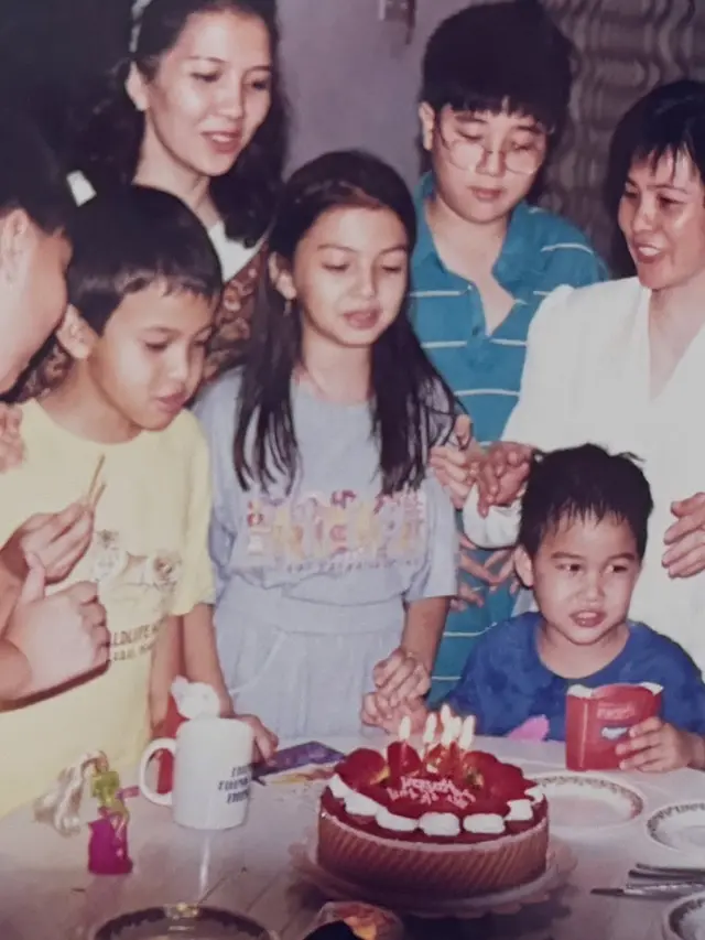 Raline Shah dan Kedua Adiknya
