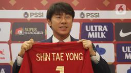 Pelatih asal Korea Selatan sangat diharapkan mampu membawa transformasi bagi skuad Garuda yang terus menghadapi tantangan berat di kancah internasional. (Liputan6.com/Helmi Fithriansyah)