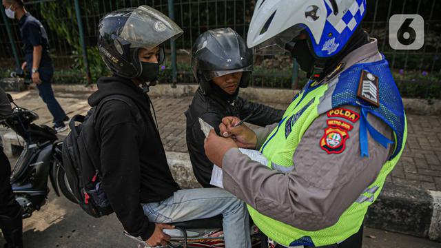 Petugas Tidak Ada Lagi yang Menilang di Lapangan