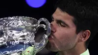 Foto: Kalahkan Novak Djokovic, Carlos Alcaraz Juara Australian Open 2026
