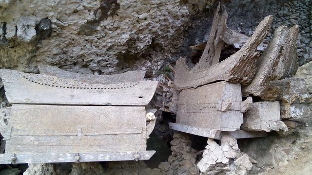 20151109-kuburan batu