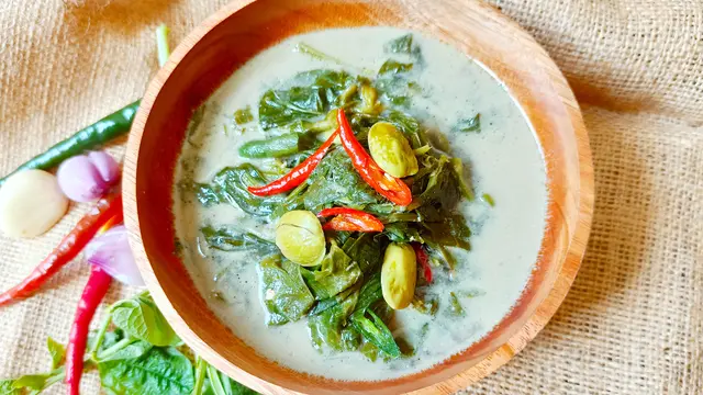 sayur lembayung