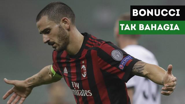 AC Milan menegaskan jika beknya, Leonardo Bonucci akan tetap bertahan di San Siro.