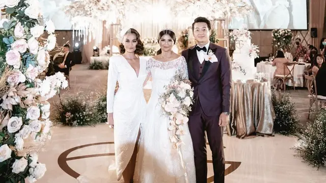 7 Gaya Agnez Mo Kondangan di Pernikahan Greysia Polii Ini Curi Perhatian