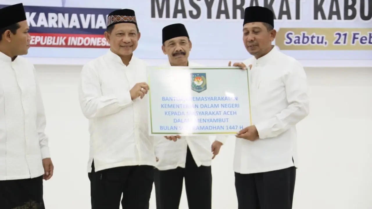 Tito Karnavian Buka Puasa Bersama Masyarakat Pidie Jaya, Tegaskan Percepatan Infrastruktur dan Hunian Tetap
