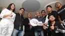 Peluncuran album ke 6 dari Seventeen bertajuk "Pantang Mundur" di kawasan Cikini, Jakarta, Kamis (31/3). (Liputan6.com/Herman Zakharia)