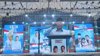 Capres Prabowo Subianto di Stadion Gelora Delta Sidoarjo, Jawa Timur, Jumat (9/2/2024). (Liputan6.com/ Lizsa Egeham)