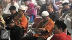 Suasana Sidang Pleno III Muktamar NU 33 yang digelar di Alun-alun Jombang, Jawa Timur, Rabu (5/8/2015). Sejumlah peserta terlihat tertidur saat mengikuti Sidang pleno III Muktamar NU 33. (Liputan6.com/Johan Tallo)