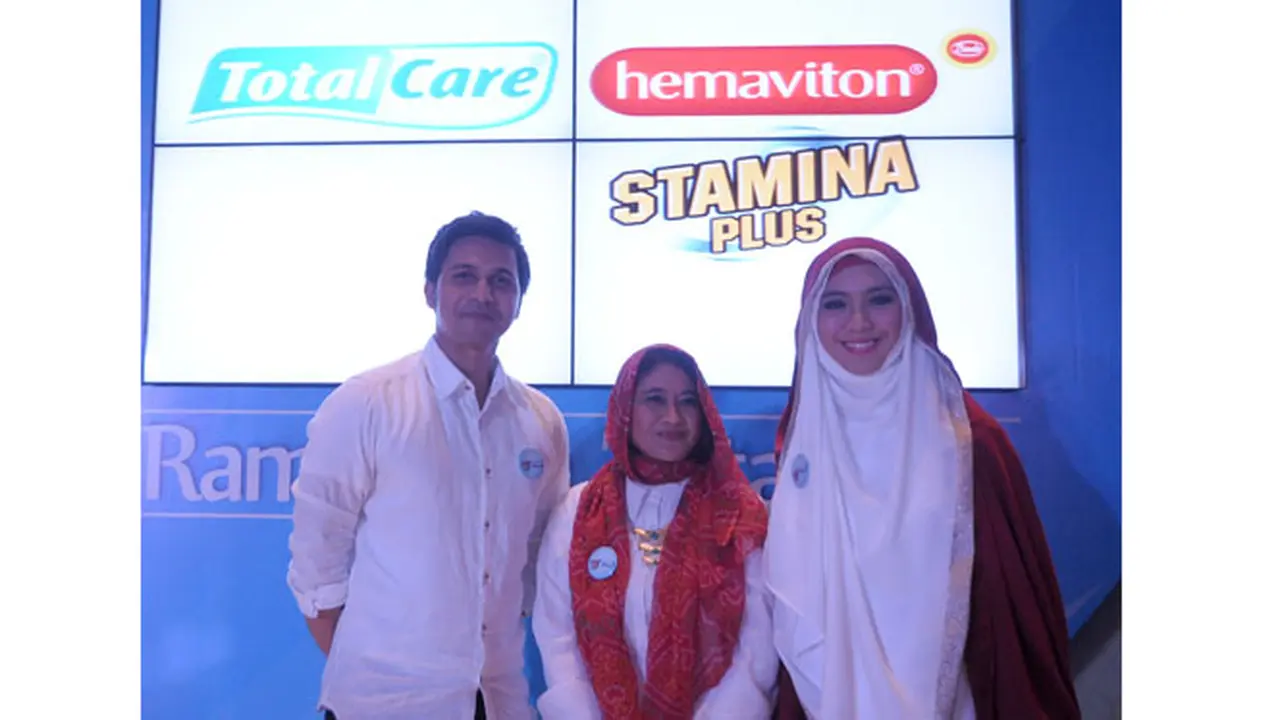 Rahasia Oki Setiana Dewi Tampil Prima di Bulan Ramadan