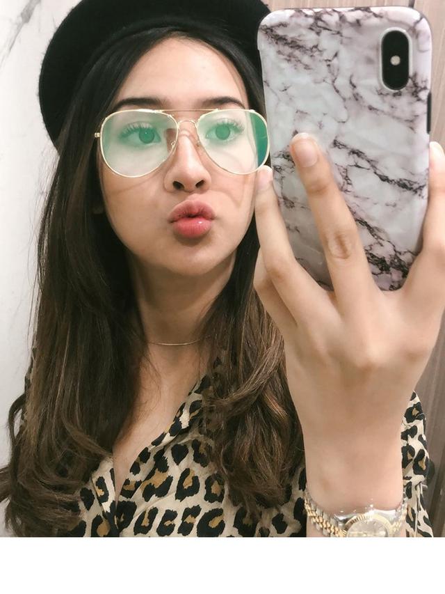 Gunakan Air Wudhu untuk Skincare, Ini 7 Potret Anya Geraldine Tanpa Makeup