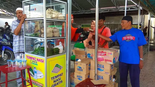Etalase Makanan Gratis