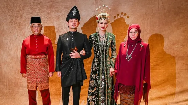 Prosesi Panggih Tengku Natasya dan Pangeran Paham Malaysia di Yogyakarta. [@kesultanan.pahang]