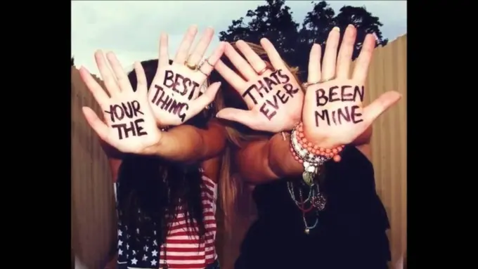 10 Hal Gila yang Hanya Kamu Bisa Lakukan Bareng Sahabat