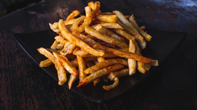 Ilustrasi makanan stik kentang