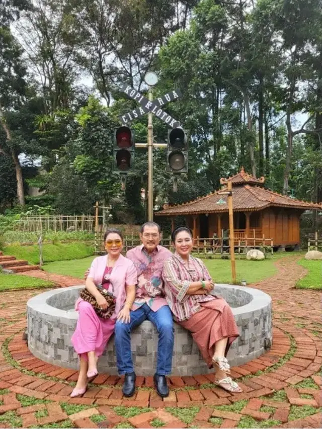 Mayangsari dan Titiek Soeharto