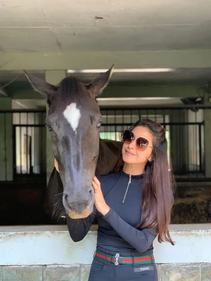 Nabila Syakieb bersama kudanya (Instagram/nsyakieb85)