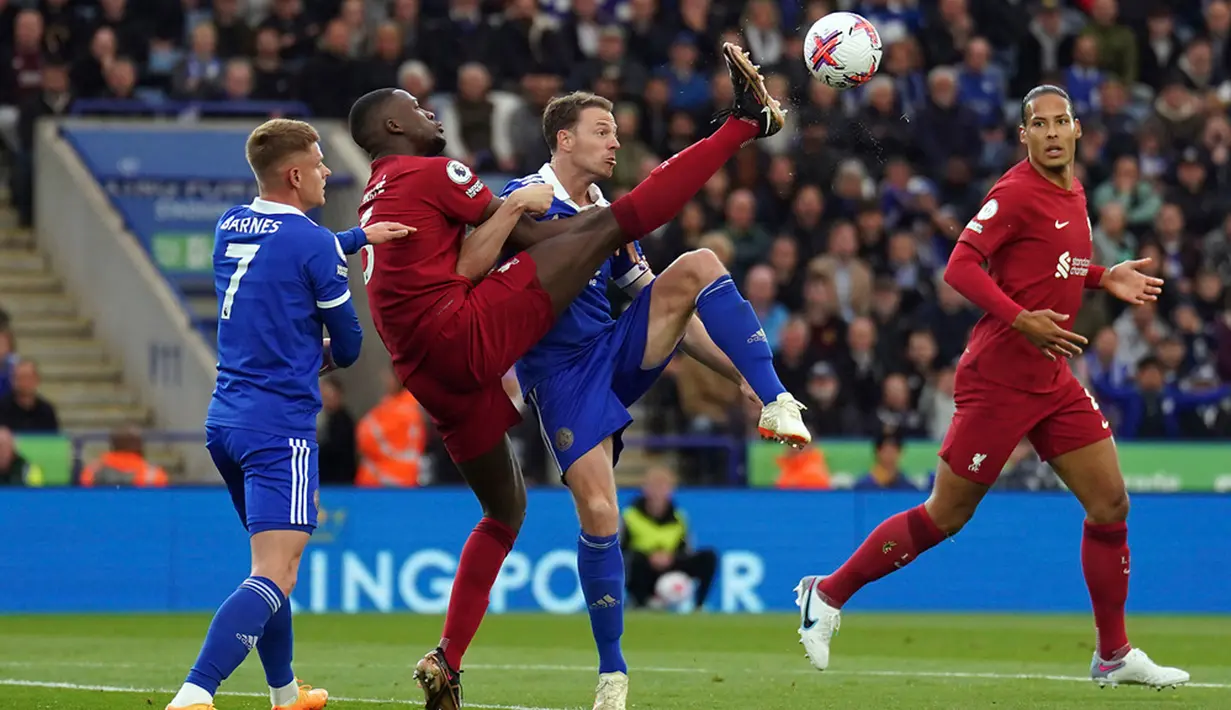 Liverpool turun dengan kekuatan terbaik di laga ini. Curtis Jones membuat The Reds unggul 2-0 lewat golnya di menit ke-33 dan 36. (Tim Goode/PA via AP)