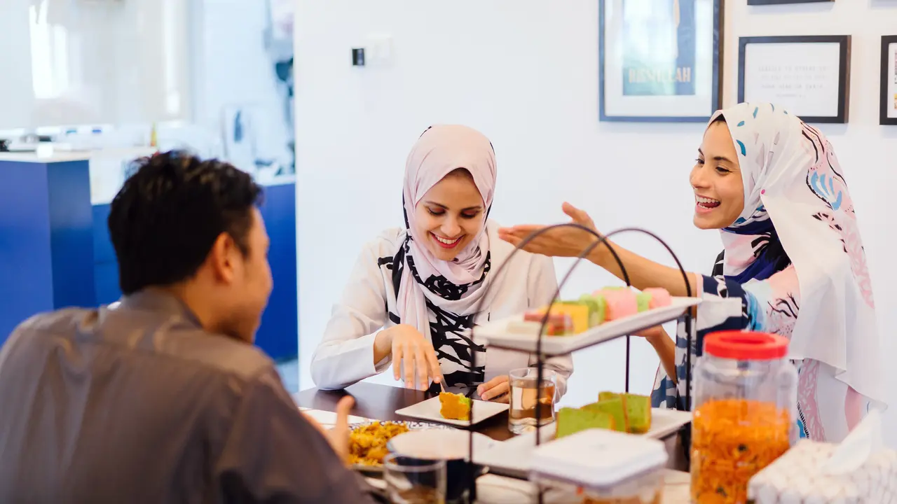 makan bersama